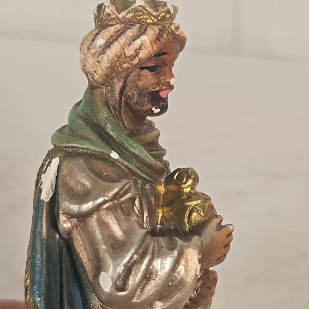 Vintage Nativity Black Wisemen King Made Italy 6.75